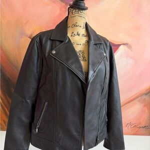 Classic Black faux Leather Jacket Size Large